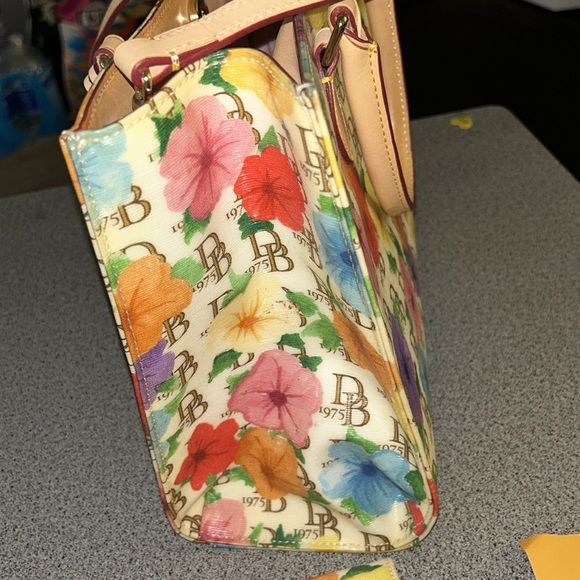 Dooney & Bourke Coated Floral Print Janine Satchel-5 Pieces included/bundle - Picture 10 of 17